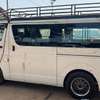 MINIBUS TOYOTA HIACE thumb 0