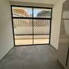 F4 d e225 m² à vendre sur la corniche thumb 3