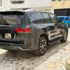 Toyota land cruiser V8 thumb 3