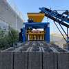 Machine à fabriquer parpaings béton capacité rapide thumb 0