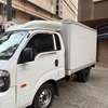 Hyundai Porter camion frigorifique 1,5 tonne blanc thumb 0