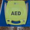 DÉFIBRILLATEUR AED AUTOMATIQUE thumb 0