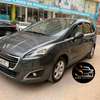 PEUGEOT 5008 thumb 0