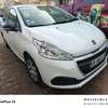 Peugeot 208 thumb 4