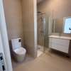 Appartement f4 neuf à louer au point e thumb 6