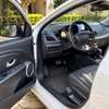Renault sm3 thumb 4