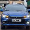Mitsubishi outlander thumb 0