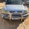 mitsubishi pajero thumb 3