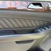 Mercedes GLE 400 2016 SUV blanc spacieux performant thumb 11