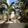 Villa R+1 à vendre au Point E thumb 13