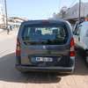 Peugeot Partner Diesel 5 portes Gris foncé thumb 2