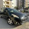 Peugeot 5008 thumb 1