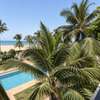 Villa pied dans l'eau Ngaparou thumb 2