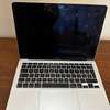 MacBook thumb 0