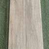 Carrelage imitation bois clair carré sol intérieur thumb 3