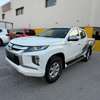 Mitsubishi l200 thumb 7