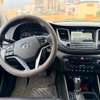 Hyundai tucson thumb 3