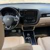 Mitsubishi Outlanler  2017 thumb 7