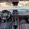 Mazda 3 2017 thumb 4