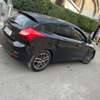Ford focus thumb 3
