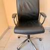 Chaises en plastique et chaises de bureaux thumb 8