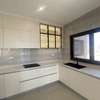Appartement F4 haut standing à louer aux Almadies thumb 5