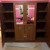 Armoire marron,noire ,gris et blanc thumb 1