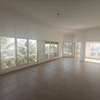 Appartement a louer point E thumb 1