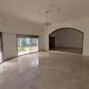 Villa commerciale aux Almadies à louer thumb 7