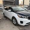 kia sedona 2018  7 places thumb 1