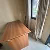 Table de bureau avec tiroirs thumb 1