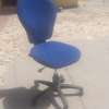 Chaises de bureau à roulettes thumb 1
