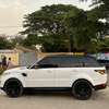 Range rover thumb 4