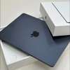 MacBook Air 13" (M5, 24 Go de mémoire unifiée, 512 Go SSD) thumb 1