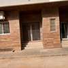 showroom  avec deux portes à louer aux almadies thumb 10