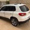 Volkswagen tiguan thumb 0