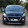 Peugeot 3008 SUV compact noir confort et style thumb 0