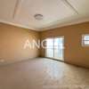 Ref_2291  Penthouse de 310m²  à louer à Keur Gorgui thumb 1
