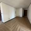 Duplex de 408 m2 vide thumb 5