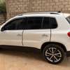 Volkswagen tiguan thumb 6