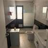 Appartement a vendre au point E thumb 6