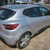 Renault clio thumb 1