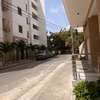 Appartement neuf à louer au Point E dans une rue très calme thumb 4
