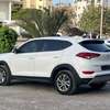 Hyundia Tucson thumb 2