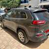 Jeep Cherokee 2015 4x4 essence - culasse à changer thumb 2