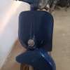 2 VESPA VINTAGE BLANC ET BLEU A RESTAURER thumb 2