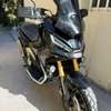 Honda X-ADV touring noir fourche inversée dorée thumb 0