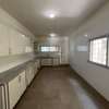 Villa R+1 à vendre au Point E thumb 7