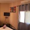 Saly chambre meuble avec salle de bain accès piscine thumb 4
