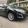 Peugeot 2012 thumb 6